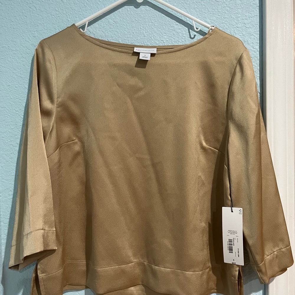Women’s New gold color blouse
